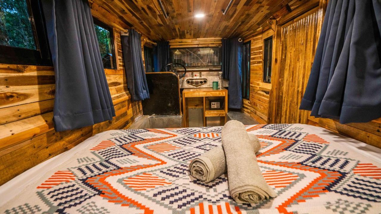 Barya Lang Villa- Native Villa With Jeepney Room إل نيدو المظهر الخارجي الصورة