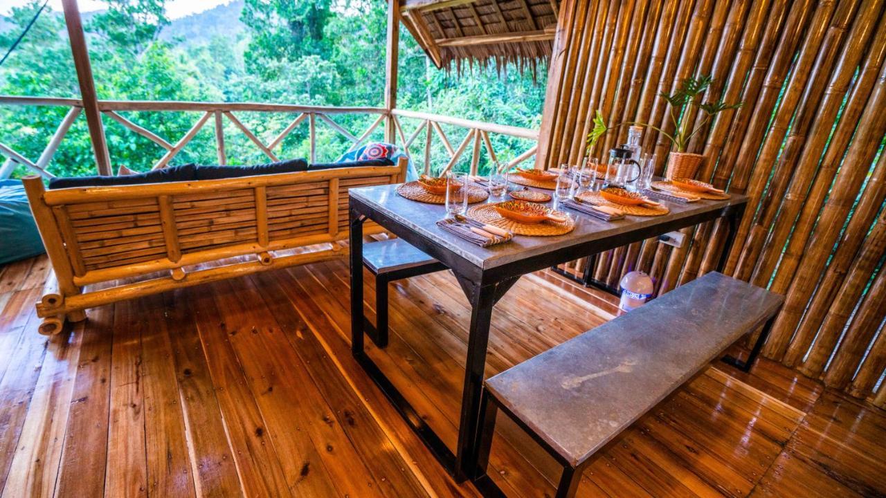 Barya Lang Villa- Native Villa With Jeepney Room إل نيدو المظهر الخارجي الصورة