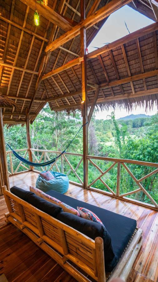 Barya Lang Villa- Native Villa With Jeepney Room إل نيدو المظهر الخارجي الصورة