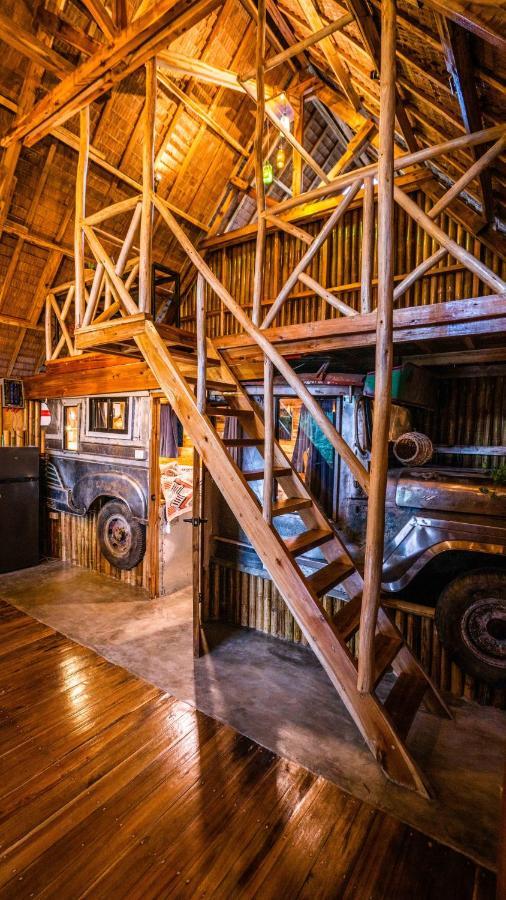 Barya Lang Villa- Native Villa With Jeepney Room إل نيدو المظهر الخارجي الصورة