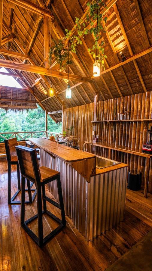 Barya Lang Villa- Native Villa With Jeepney Room إل نيدو المظهر الخارجي الصورة